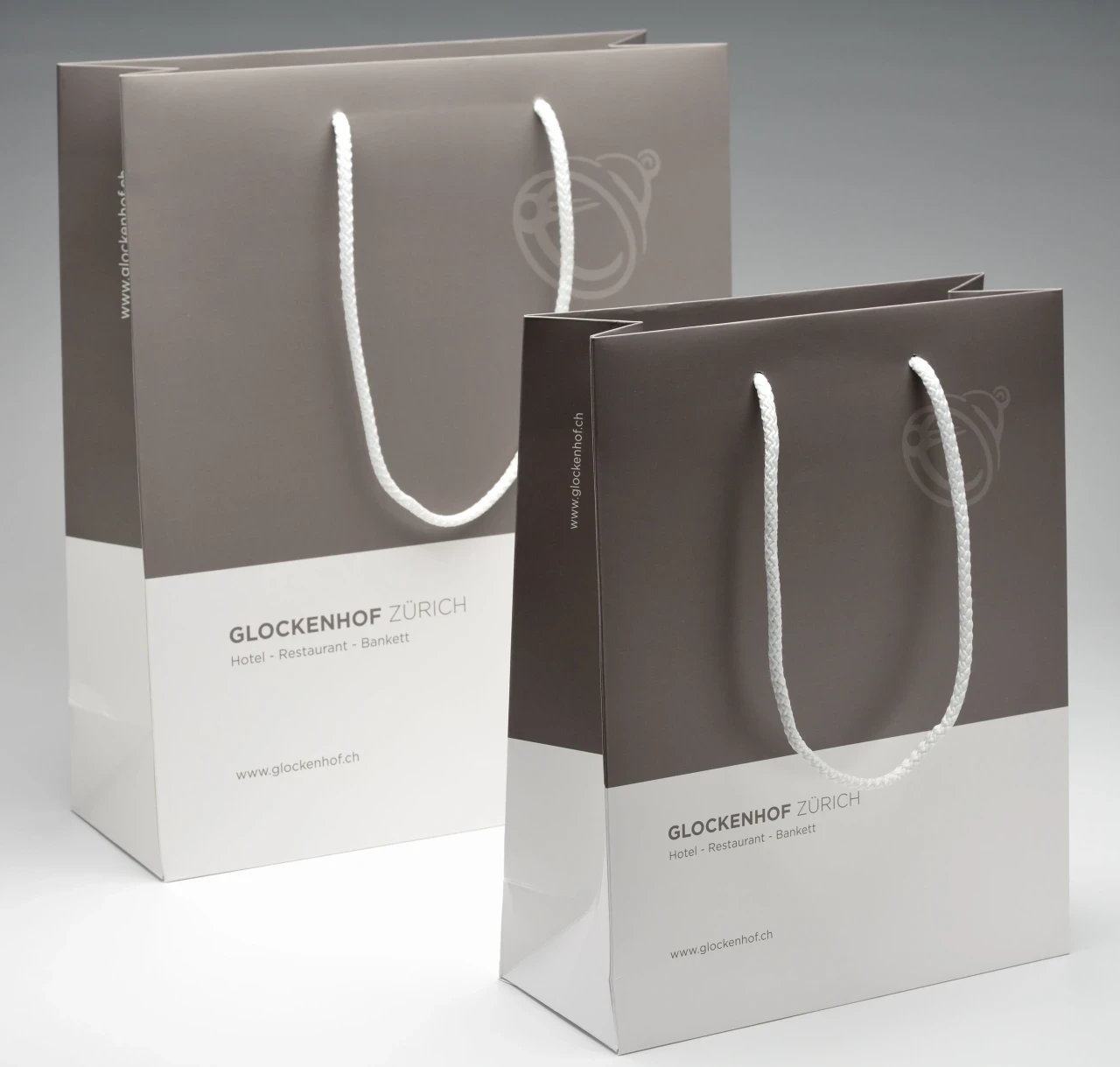 papiertasche-mit-logo